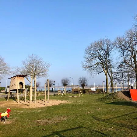 Bed And Breakfast De Biesbosch - In 'T Riet-2